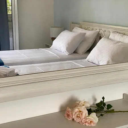 Sole E Mare At Sidárion